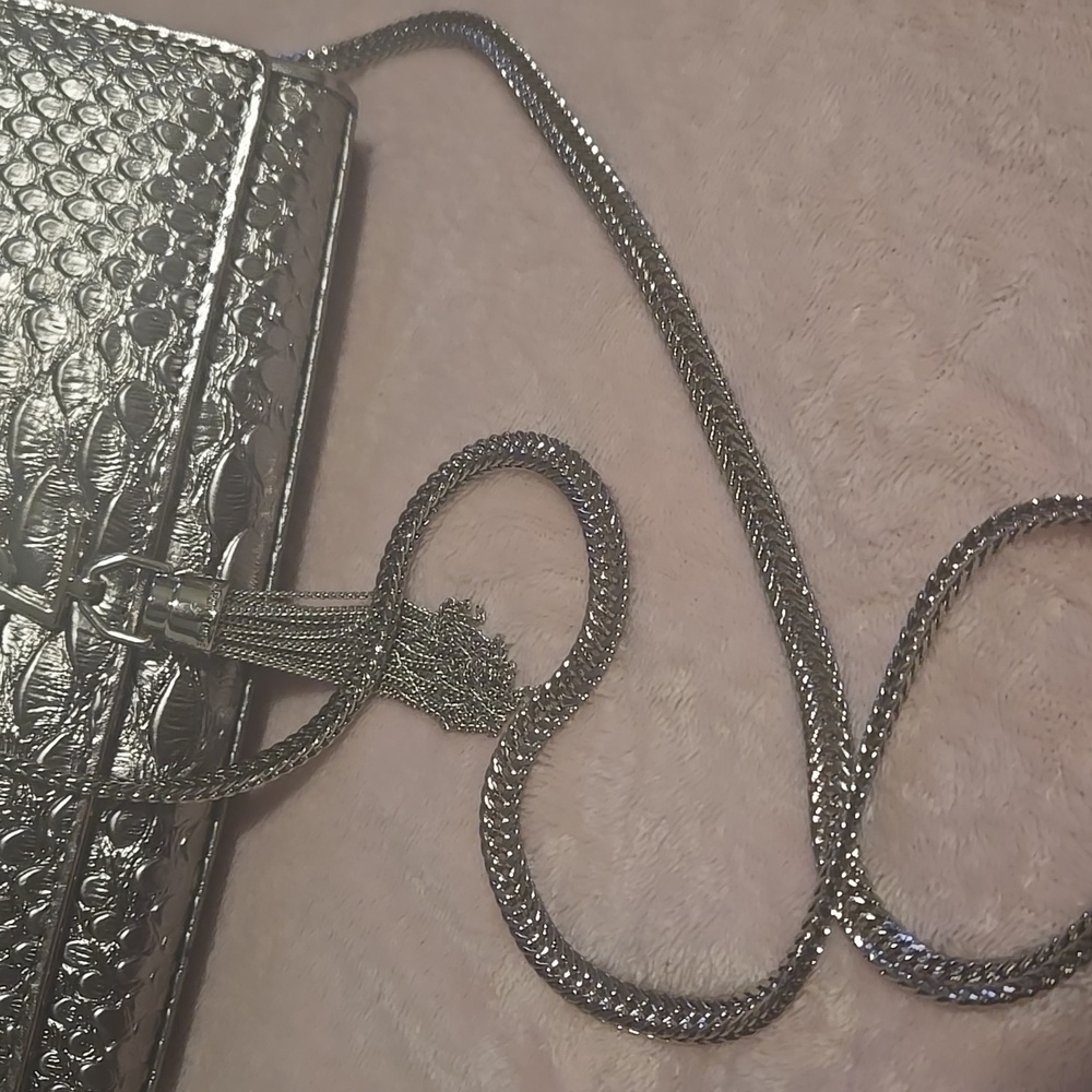 Ysl Silver Designer Crossbody Bag - Picture 4 of 16